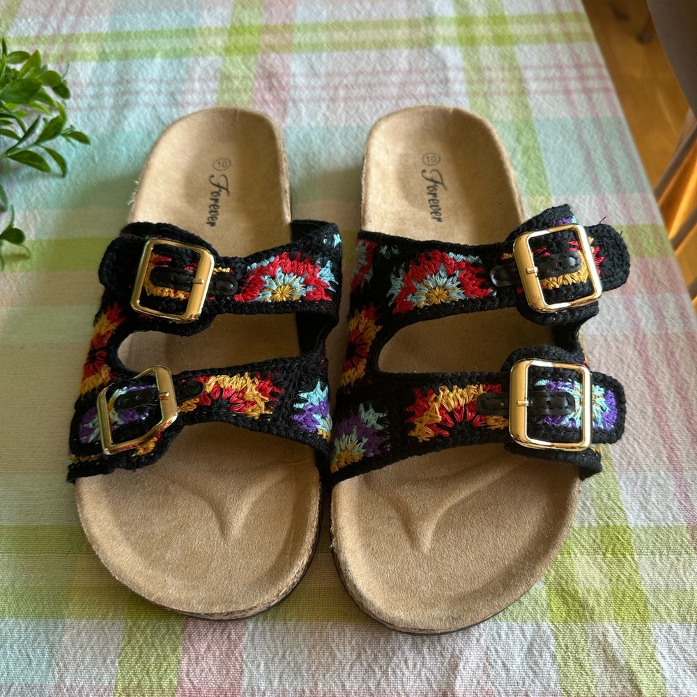Forever crochet double buckle sandal